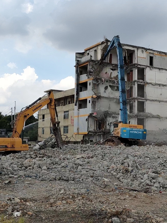 履带式液压挖掘机380-18米高炮