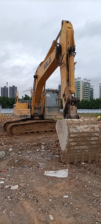 履带式液压挖掘机临工E6205F